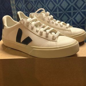 Almost Brand new Vejas!